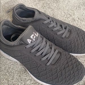 APL Techloom phantoms . Great condition worn once